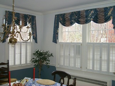 Traditional Café Shutters: A Stylish Way to Add Privacy and Light Control